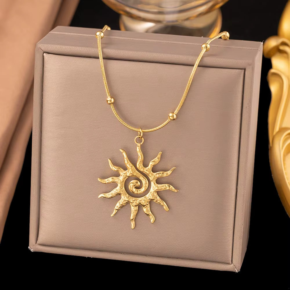 Fashion Vintage Chic Sun Shaped Pendant Necklace Stainless Steel Earrings Statement Golden Fashion Jewlery Accessories Gift